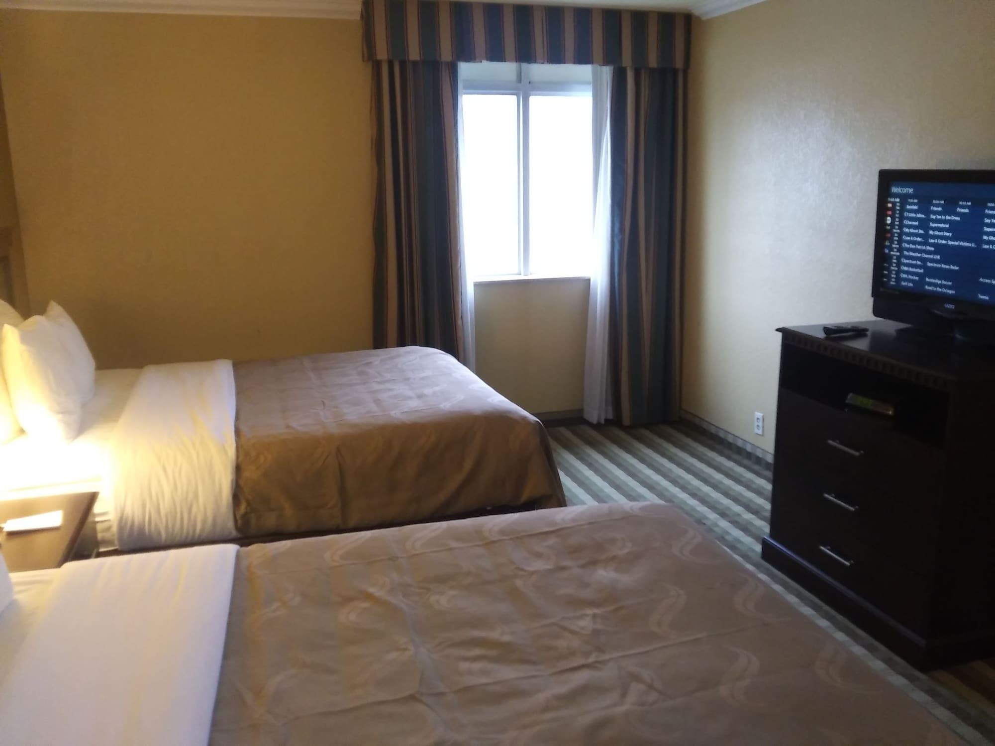 Quality Inn And Suites Fairgrounds - Syracuse Seneca Knolls Dış mekan fotoğraf