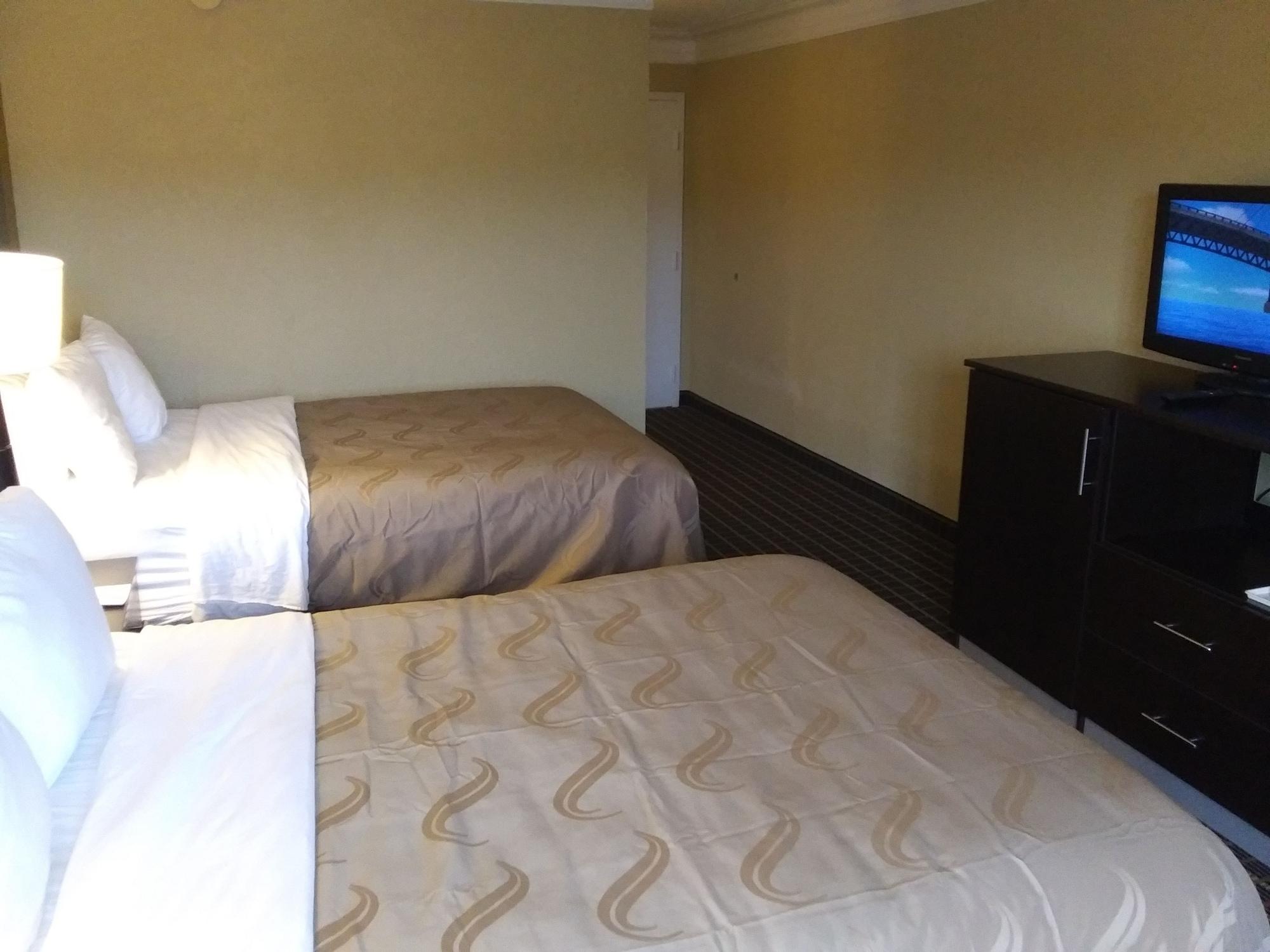 Quality Inn And Suites Fairgrounds - Syracuse Seneca Knolls Dış mekan fotoğraf
