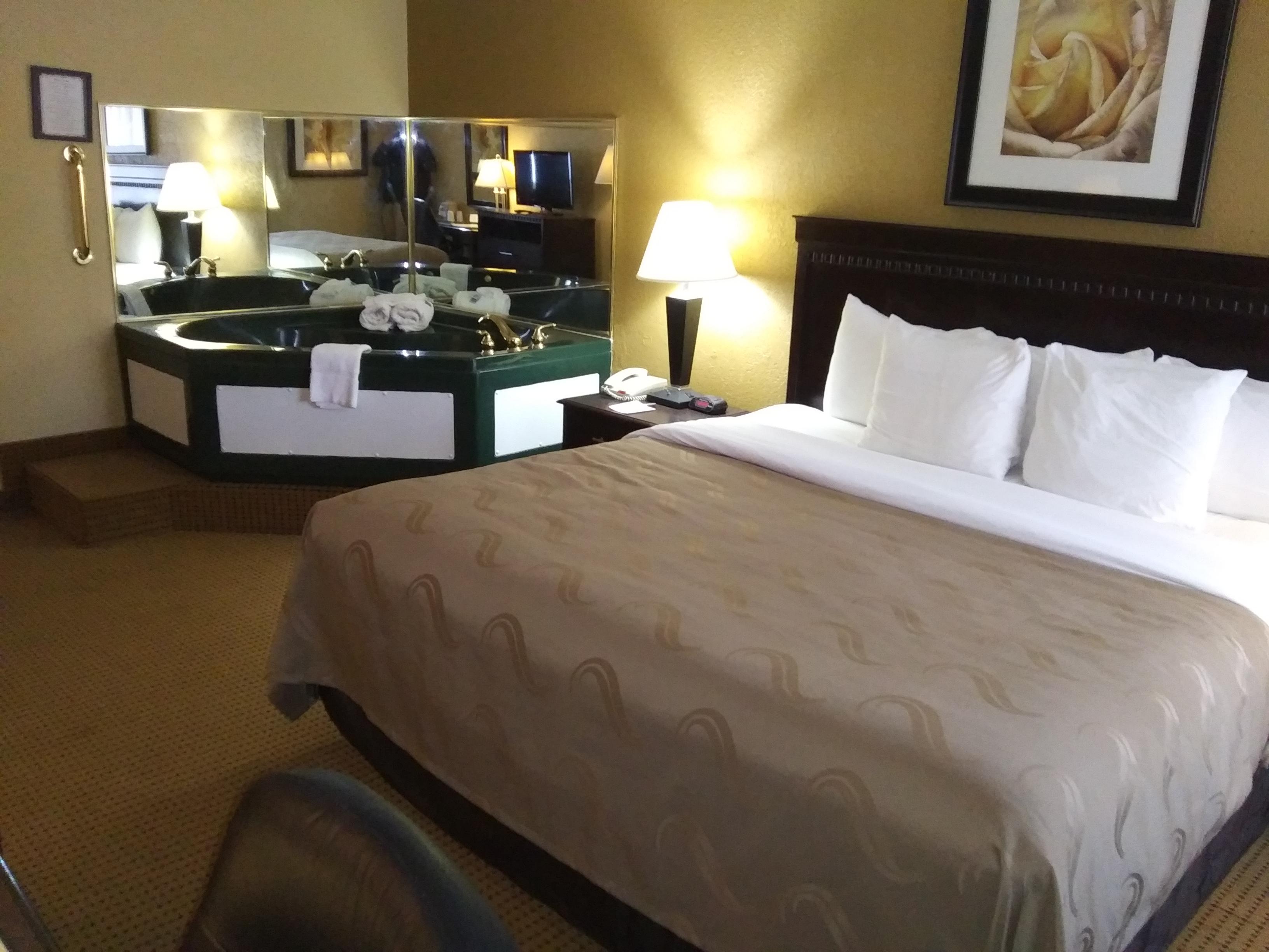 Quality Inn And Suites Fairgrounds - Syracuse Seneca Knolls Dış mekan fotoğraf