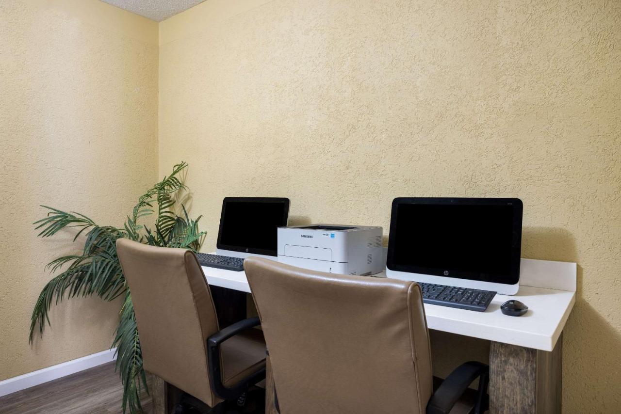 Quality Inn And Suites Fairgrounds - Syracuse Seneca Knolls Dış mekan fotoğraf