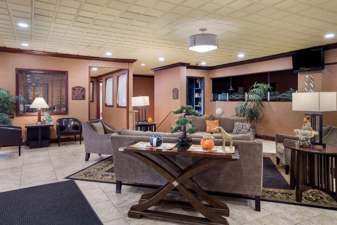 Quality Inn And Suites Fairgrounds - Syracuse Seneca Knolls Dış mekan fotoğraf