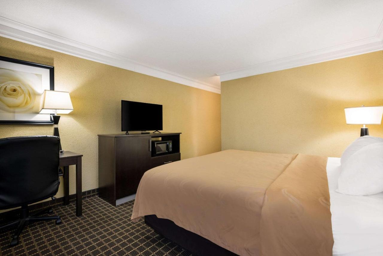 Quality Inn And Suites Fairgrounds - Syracuse Seneca Knolls Dış mekan fotoğraf