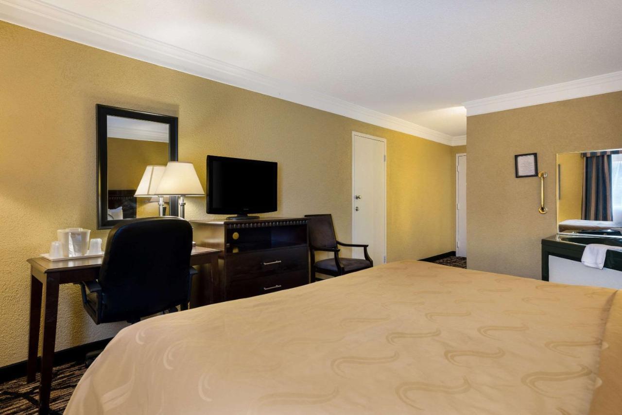 Quality Inn And Suites Fairgrounds - Syracuse Seneca Knolls Dış mekan fotoğraf