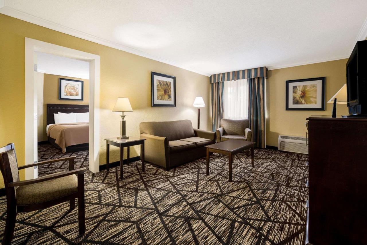 Quality Inn And Suites Fairgrounds - Syracuse Seneca Knolls Dış mekan fotoğraf